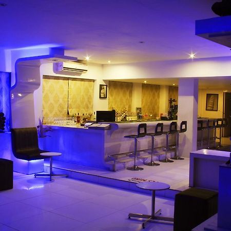 The Presidency Bhubaneswar Exterior foto